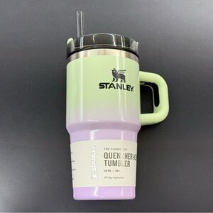 Stanley x Target HYPNOTIC GREEN Halloween 2025 Quencher 20oz Tumbler Cup NWT